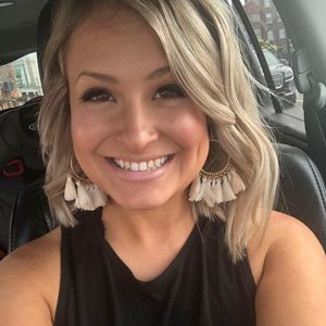 Meet your Posher, Hailee